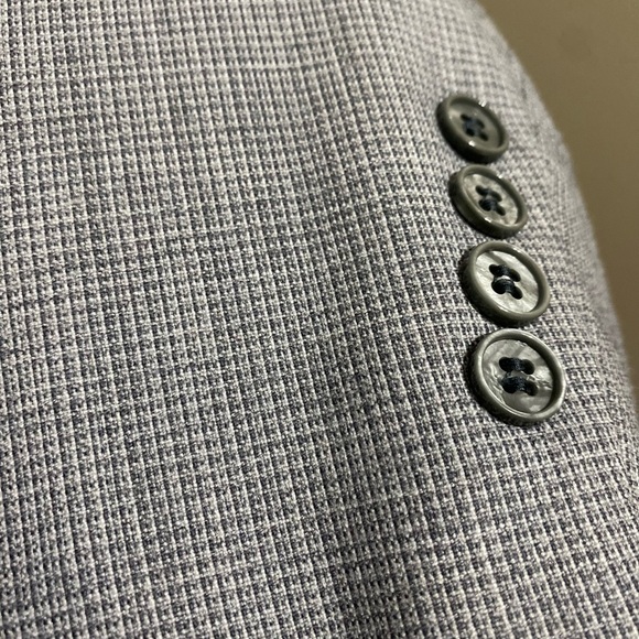 Hardy Amies Gray Sport Suit Jacket with Classic Design and Modern Fit - Picture 6 of 10